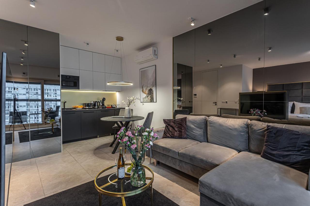 Mennica Residence Apartments By P&O Serviced Apartments Варшава Экстерьер фото