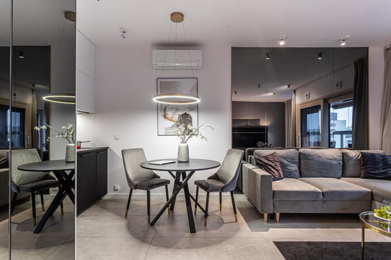 Mennica Residence Apartments By P&O Serviced Apartments Варшава Экстерьер фото